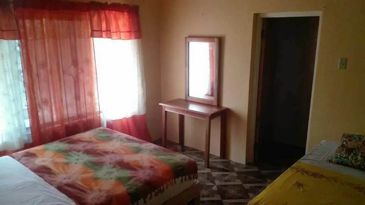 Can-Jam Retreat Hotel Negril